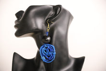 Load image into Gallery viewer, Anna Solomon - Raffia &amp; Kukui Nut Earrings - Coral Design
