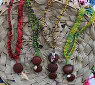 Lara Fujii - Assorted Raffia Necklace/Kulap/Shell