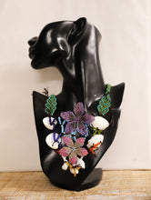 Load image into Gallery viewer, Laura Mooka - Floral Bead Necklace
